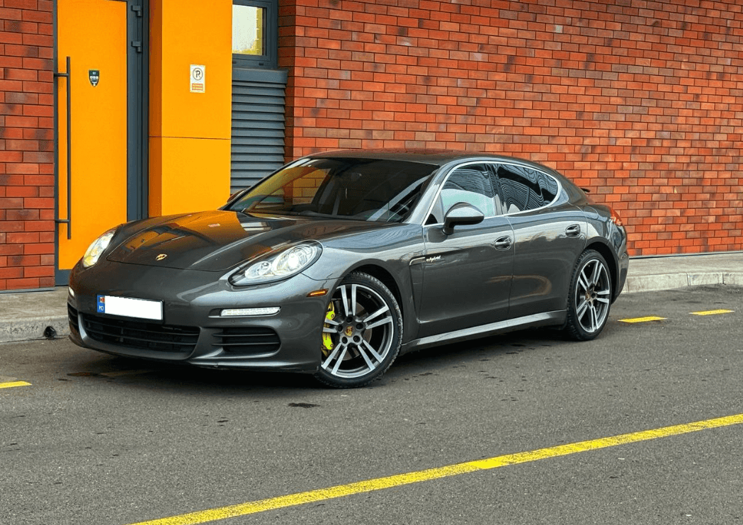 Porsche Panamera S, 2015