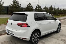 VW GOLF GTE, 2015 — 2